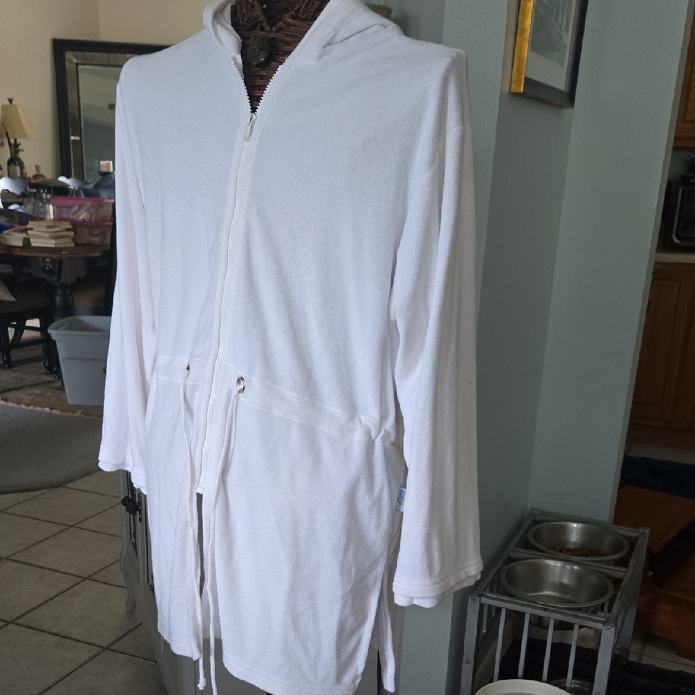 RAPZ White Hooded Terry Robe/Jacket with Drawstring Closure - Picture 9 of 13